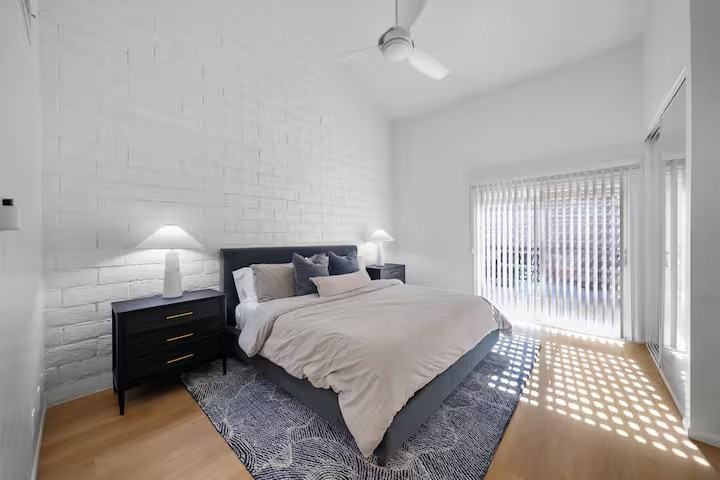 2718 Nectarine Ave #1 - Photo 7 of 9