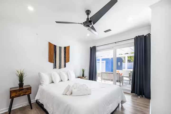 3538 Roslyn St #1 - Photo 5 of 13