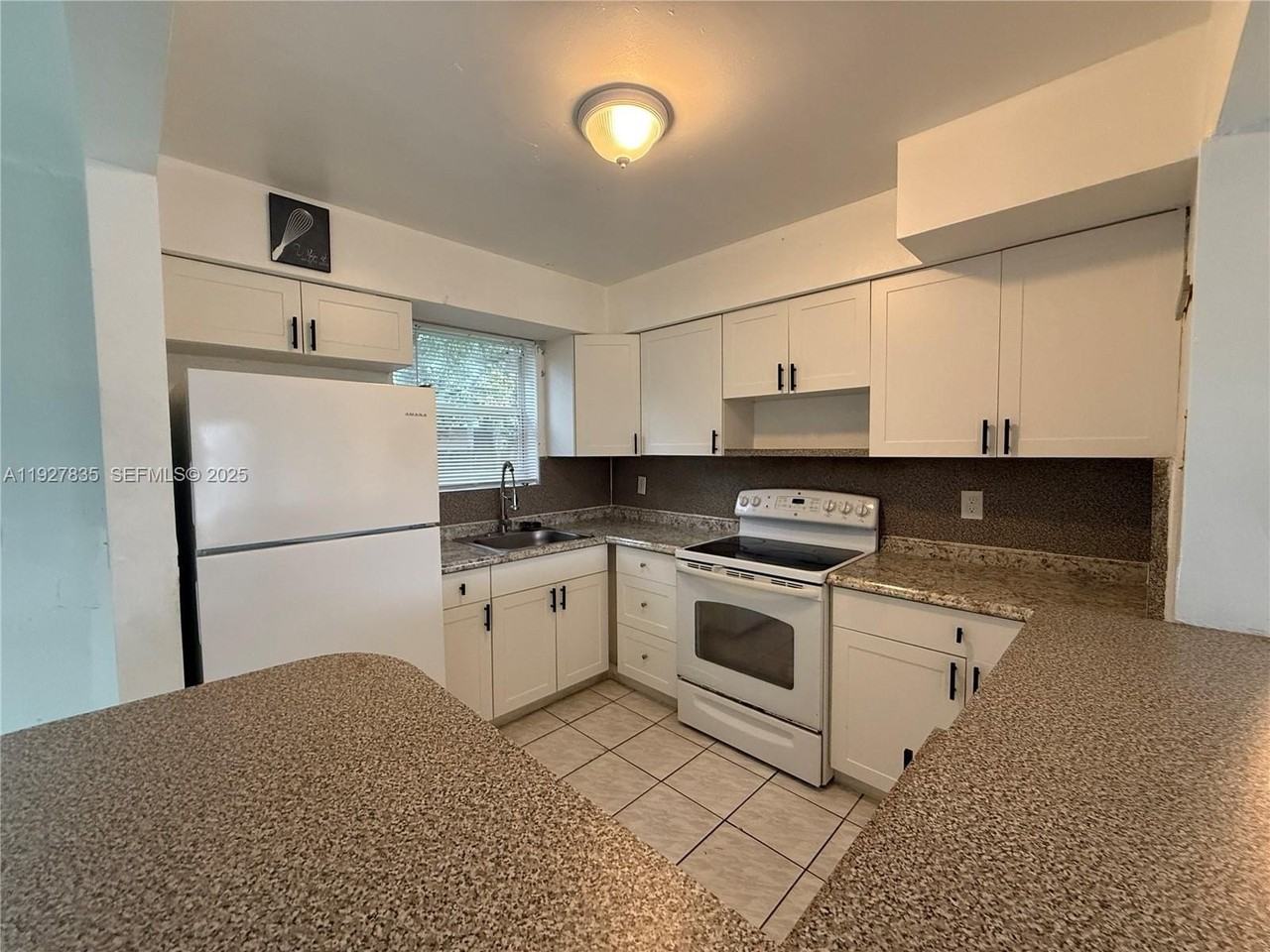 301 N 70th Ave #0 - Photo 5 of 14