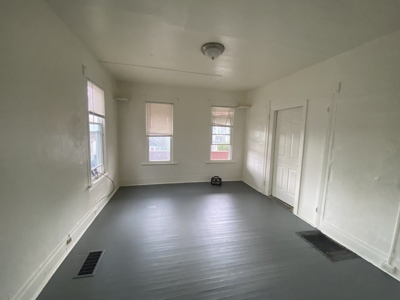 133 Linden Avenue #1 - Photo 4 of 8