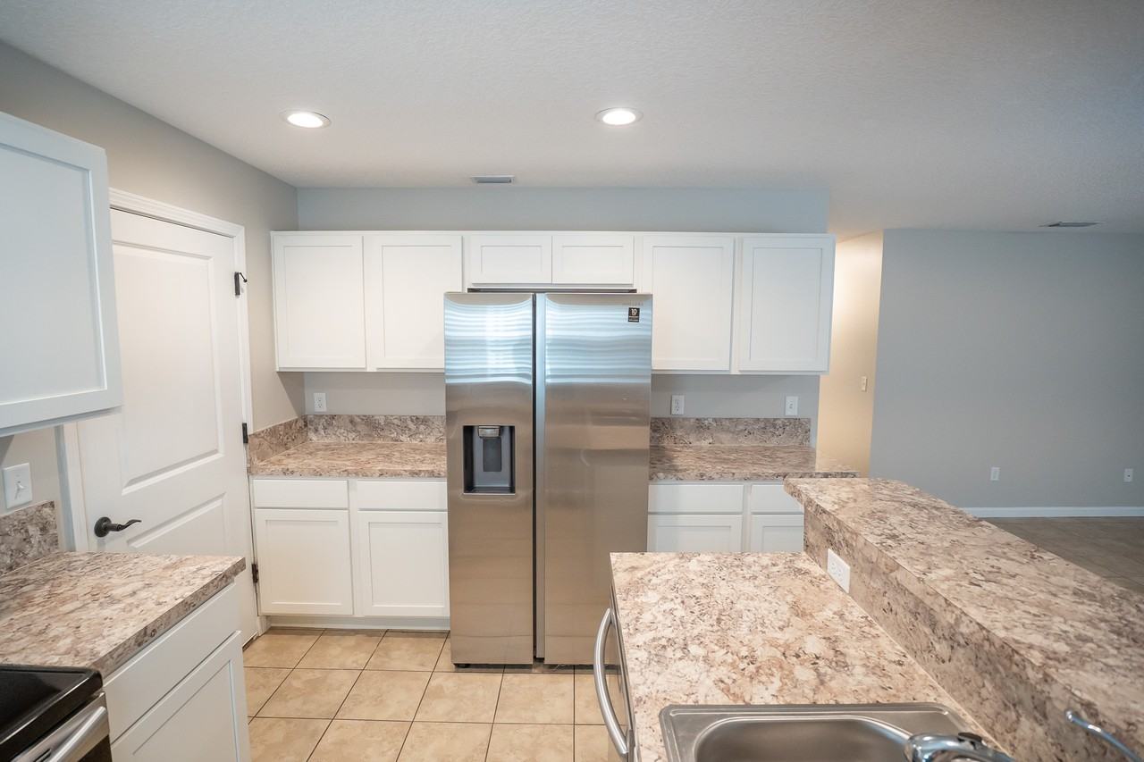 1233 Houston St #1 - Photo 7 of 13