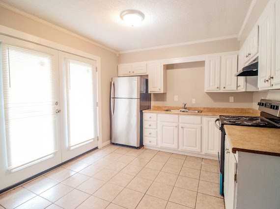 4905 Robbins Drive #1 - Photo 4 of 12