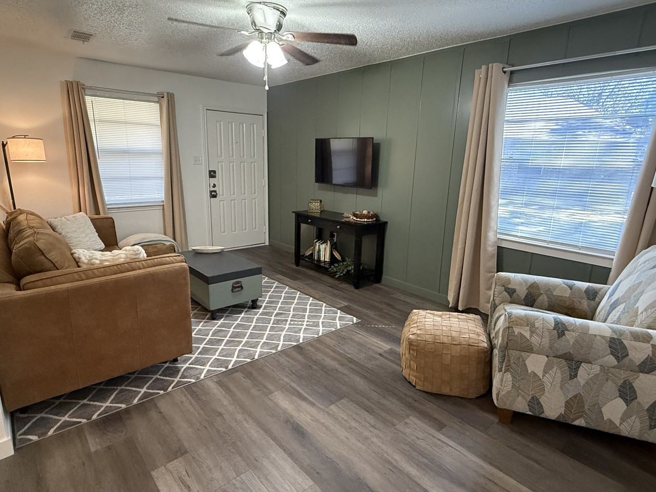 4510 Tree Ln #4510 - Photo 2 of 20