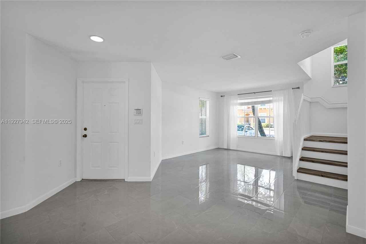 12832 Southwest 30th Street #118 - Photo 4 of 29