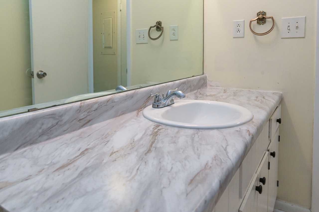 2225 Golf Road Southwest #1 - Photo 3 of 6