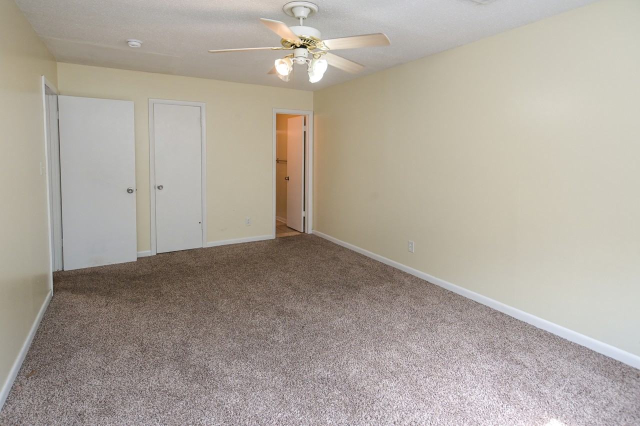 2225 Golf Road Southwest #1 - Photo 5 of 6