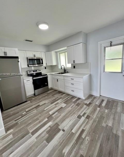 2325 Taft Street #A - Photo 3 of 11