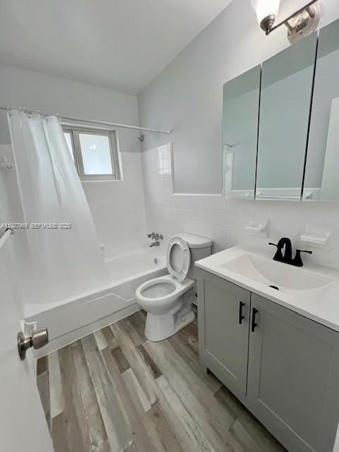 2325 Taft Street #A - Photo 7 of 11