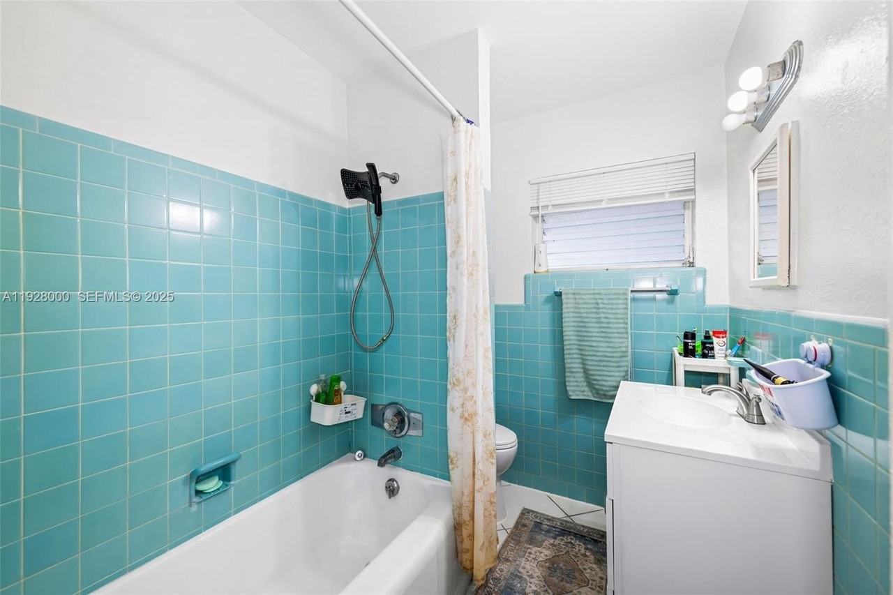 2210 Roosevelt Street - Photo 7 of 18