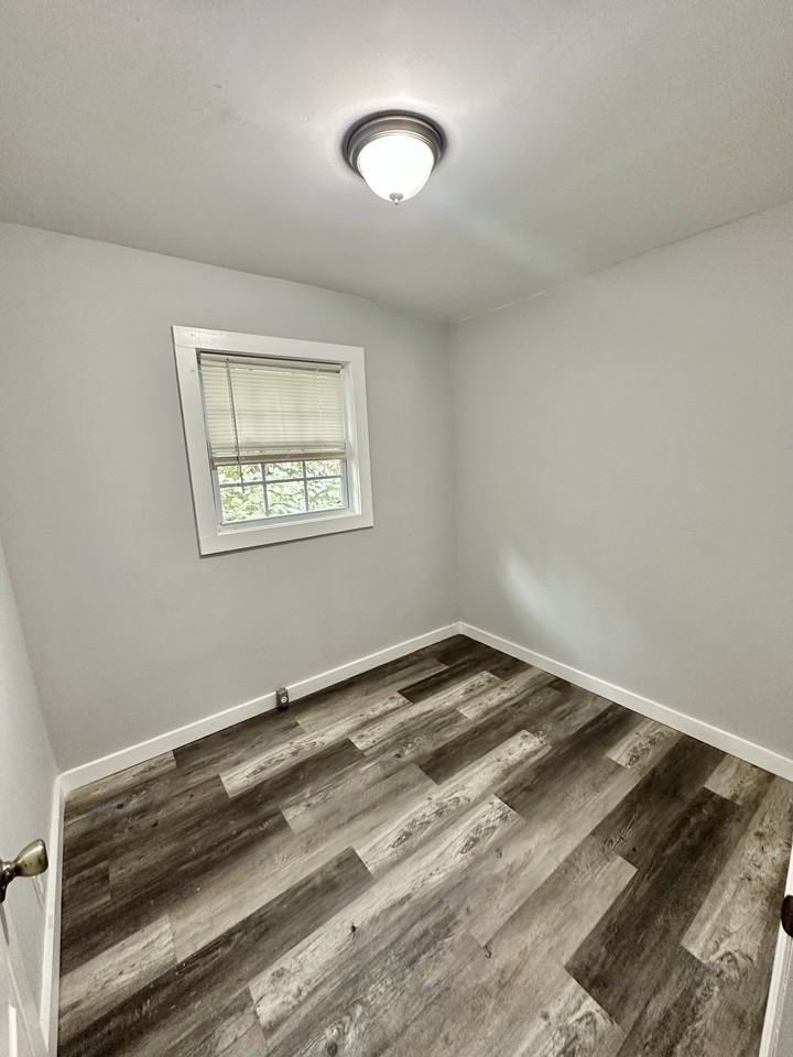 1206 15th St #1 - Photo 2 of 8