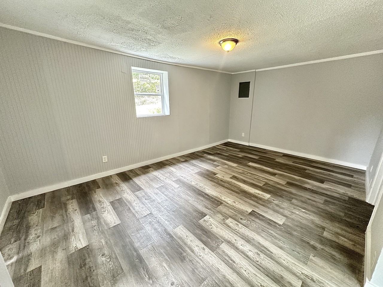 1206 15th St #1 - Photo 7 of 8