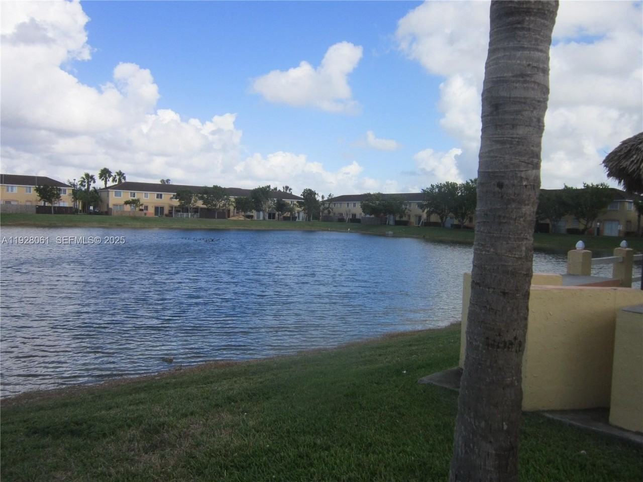 1652 Southeast 28th Street #105