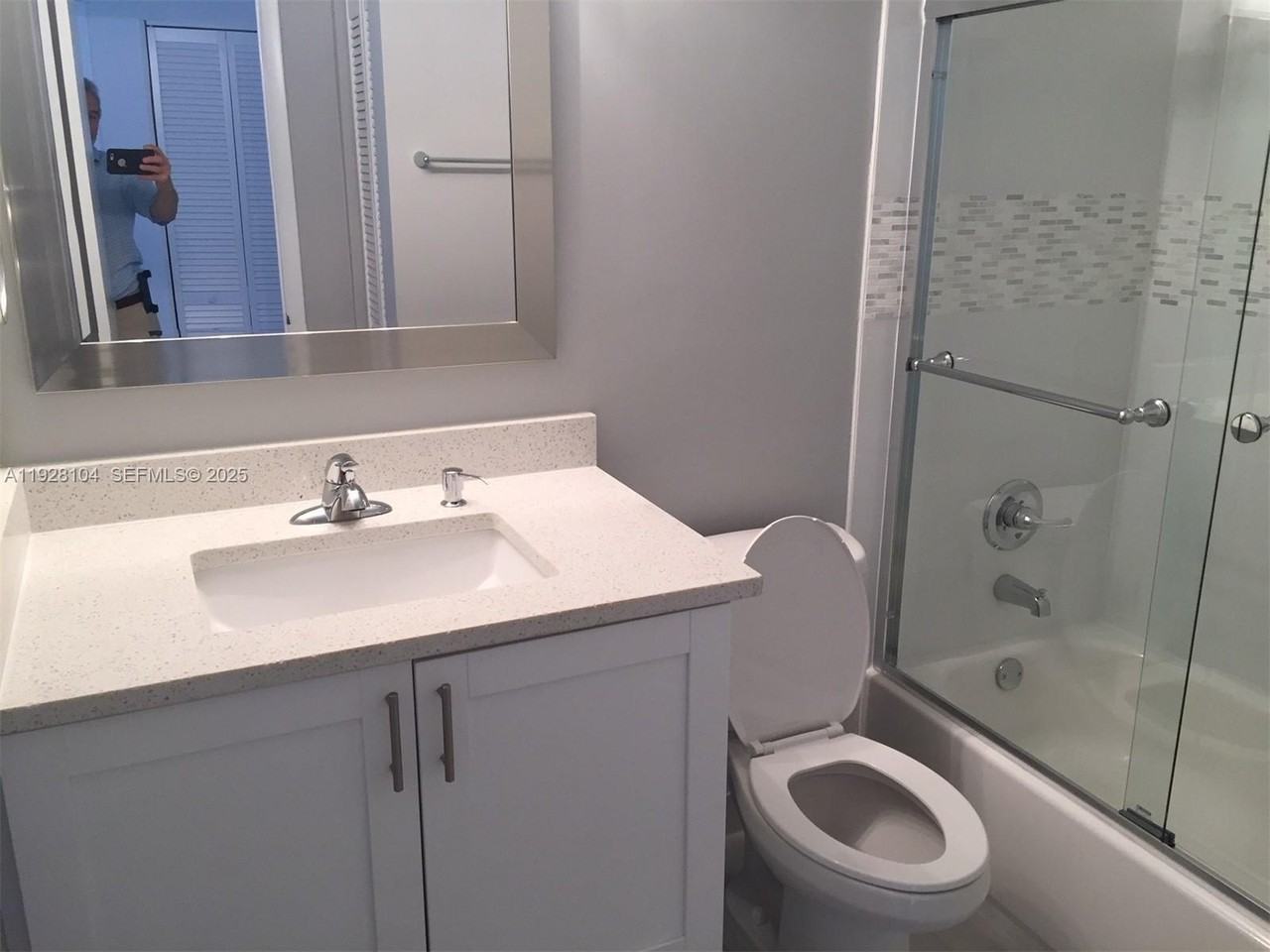 10740 N Kendall Dr #L24 - Photo 5 of 14