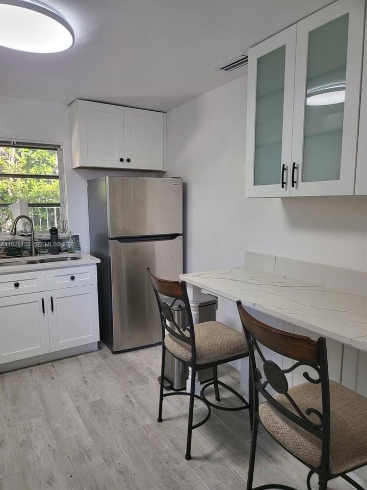 4807 Ponce De Leon Blvd #1 - Photo 4 of 8