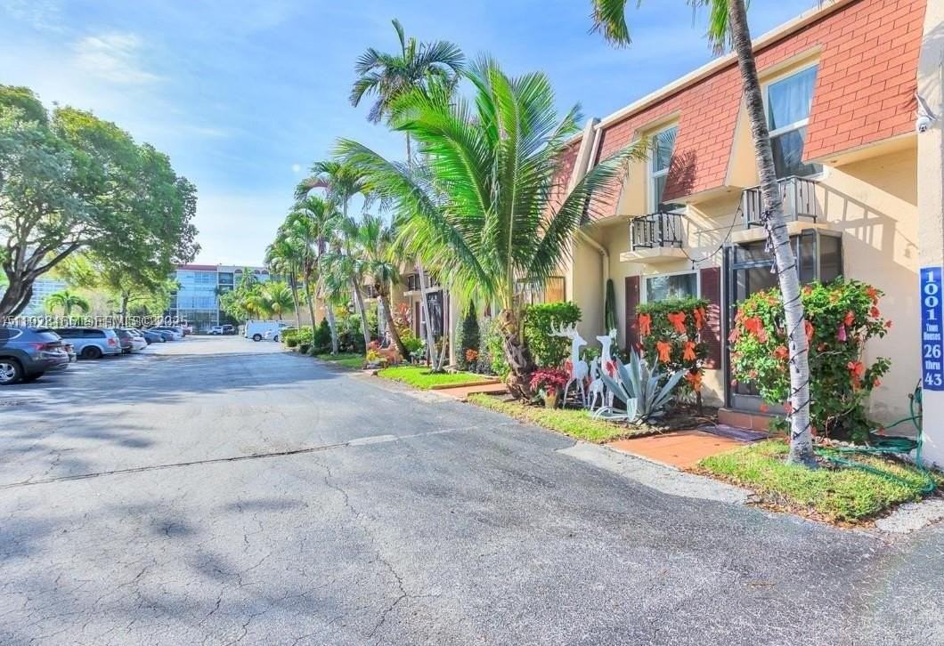 Three Islands Boulevard #36 - Photo 4 of 45