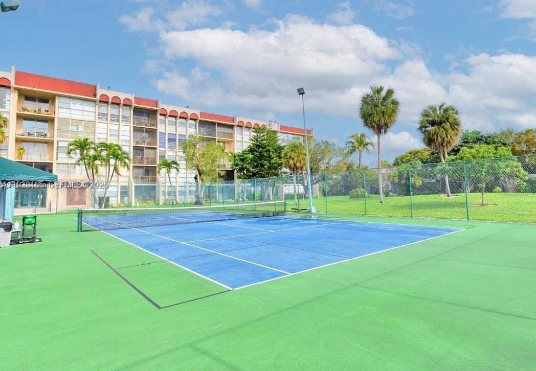 Three Islands Boulevard #36 - Photo 5 of 45