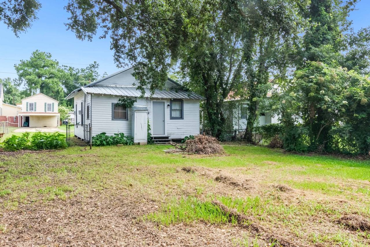 206 Hobson Street #1 - Photo 3 of 14