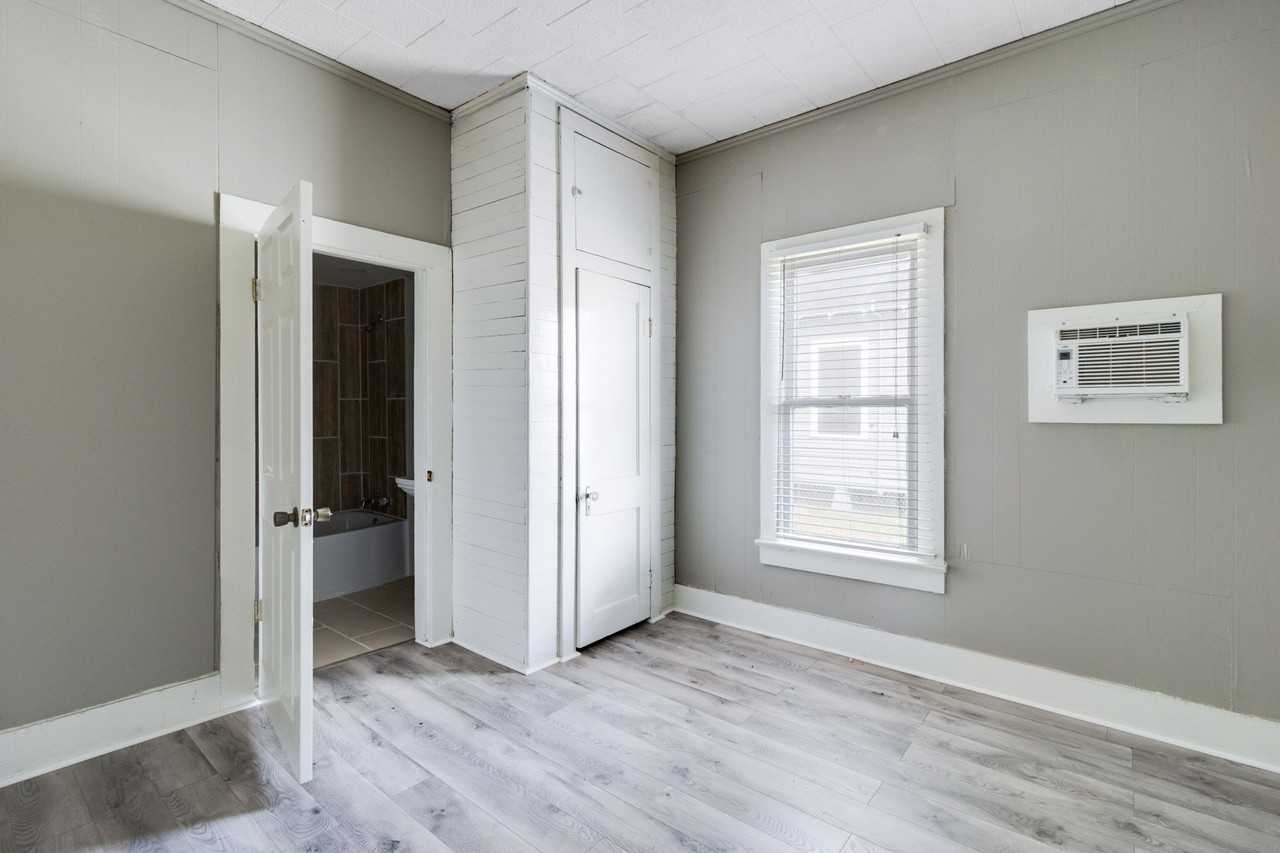 206 Hobson Street #1 - Photo 6 of 14