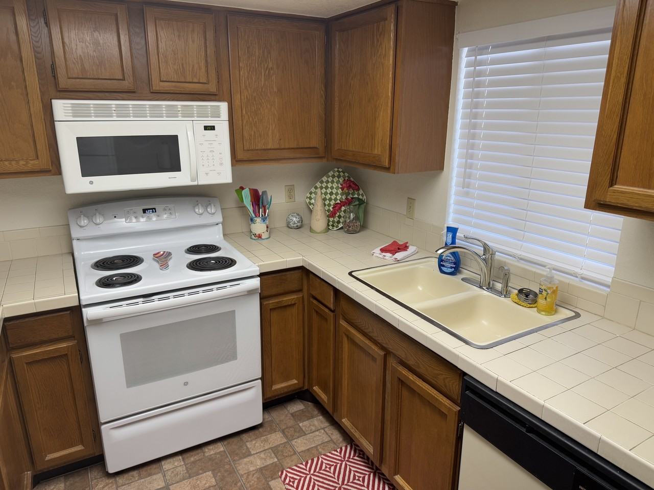 5518 E Lindstrom Ln #2041 - Photo 2 of 13