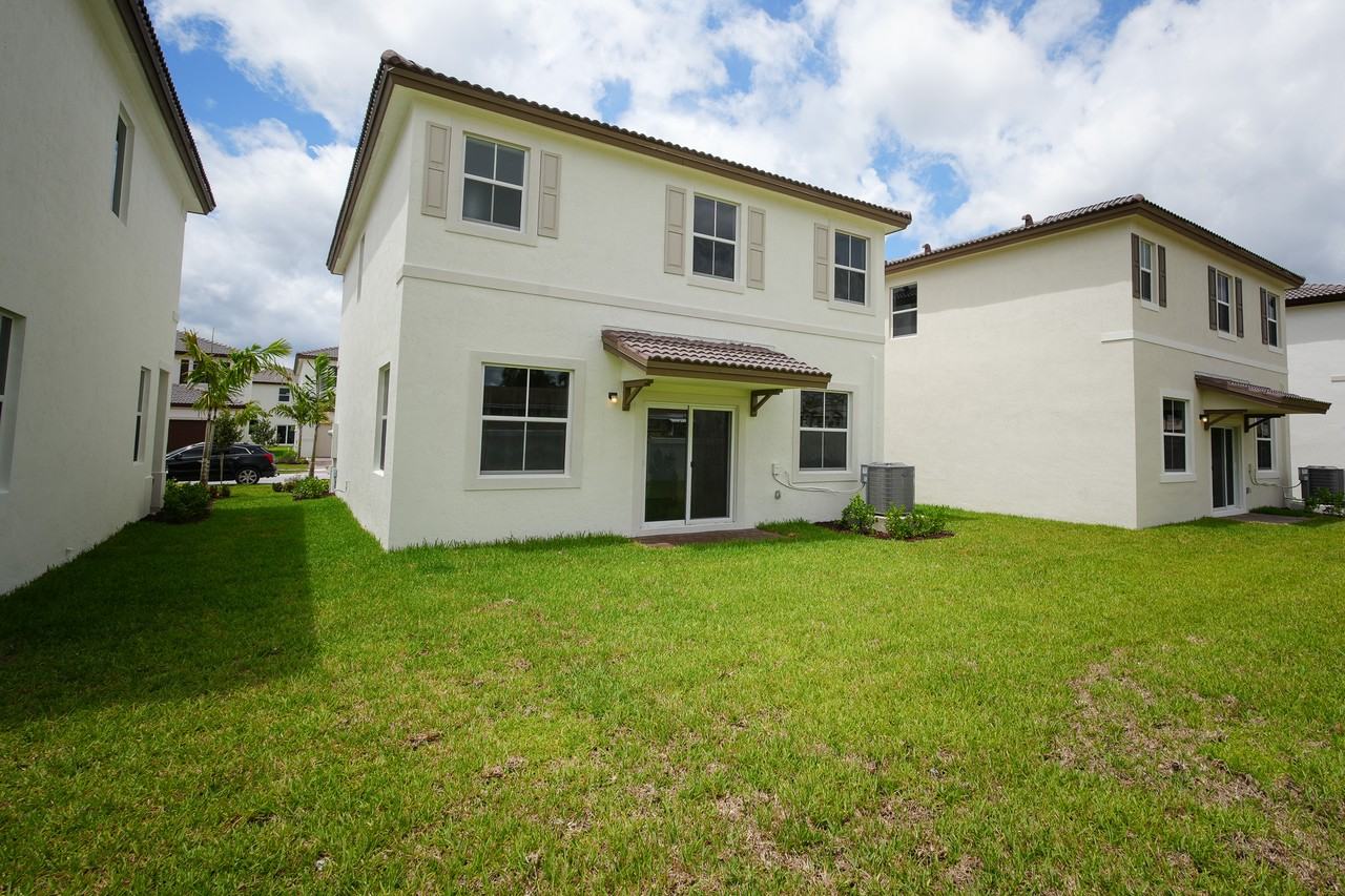 2637 Palm Drive #1 - Photo 7 of 44