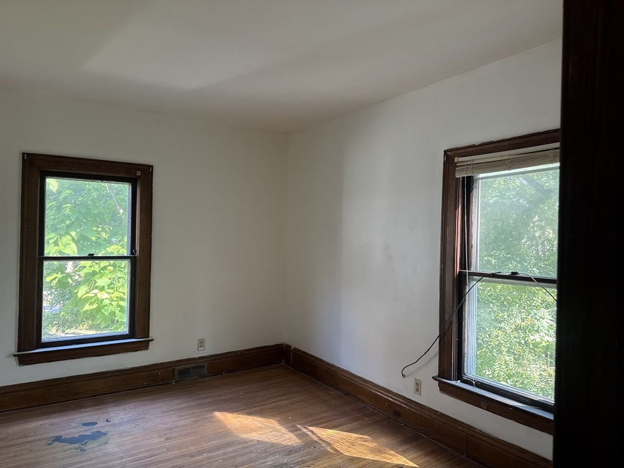 150 Kenwood Ave #2 - Photo 3 of 7