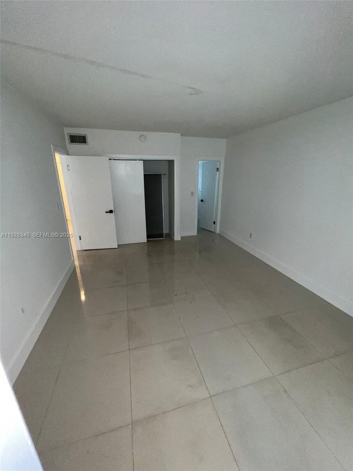 2810 Ne 201st Ter #G107 - Photo 7 of 23