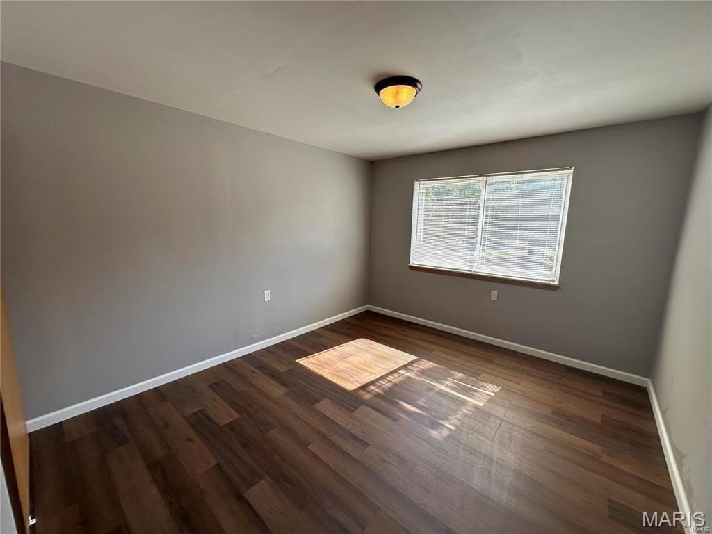 14 Bruce Dr #4 - Photo 5 of 6