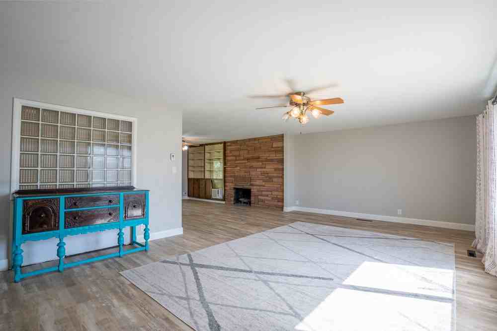 182 South 800 East #1 - Photo 7 of 33