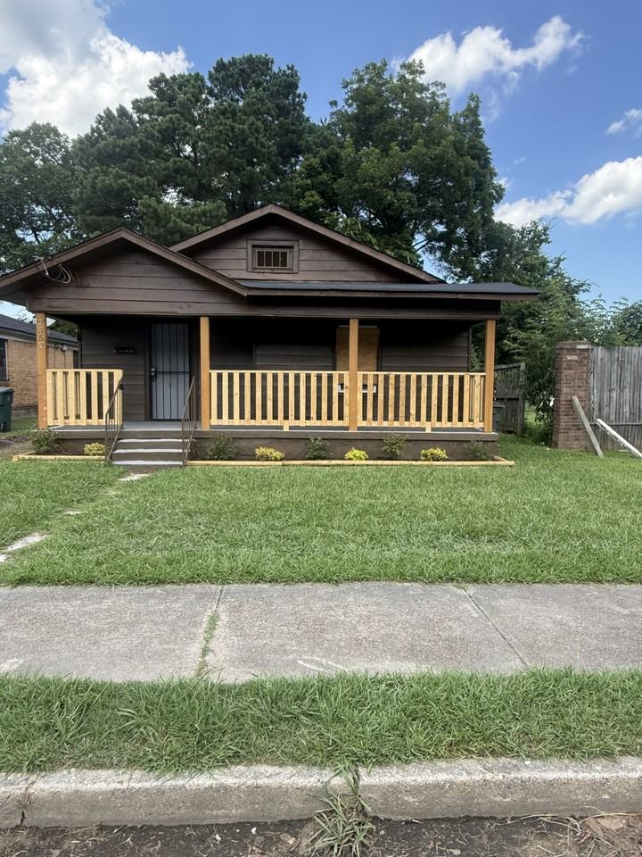 2352 Hubbard Avenue #1 - Photo 4 of 4