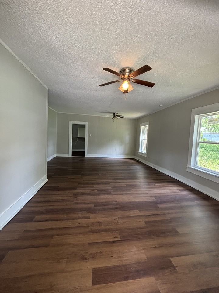 709 30th Street Southwest #1 - Photo 2 of 7