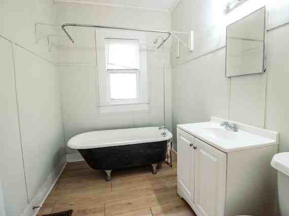 528 Oregon Street #1 - Photo 5 of 7