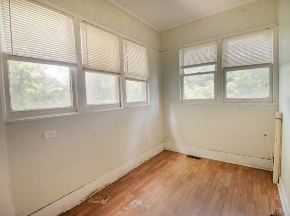 528 Oregon Street #1 - Photo 6 of 7