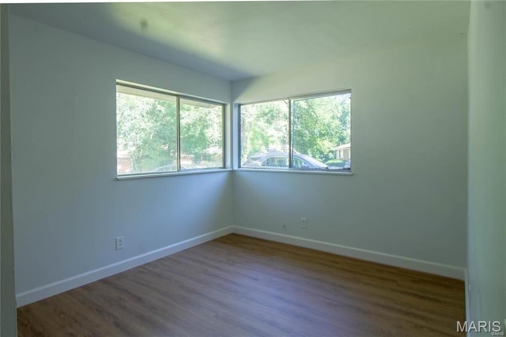 1018 Wylin Ct - Photo 6 of 11