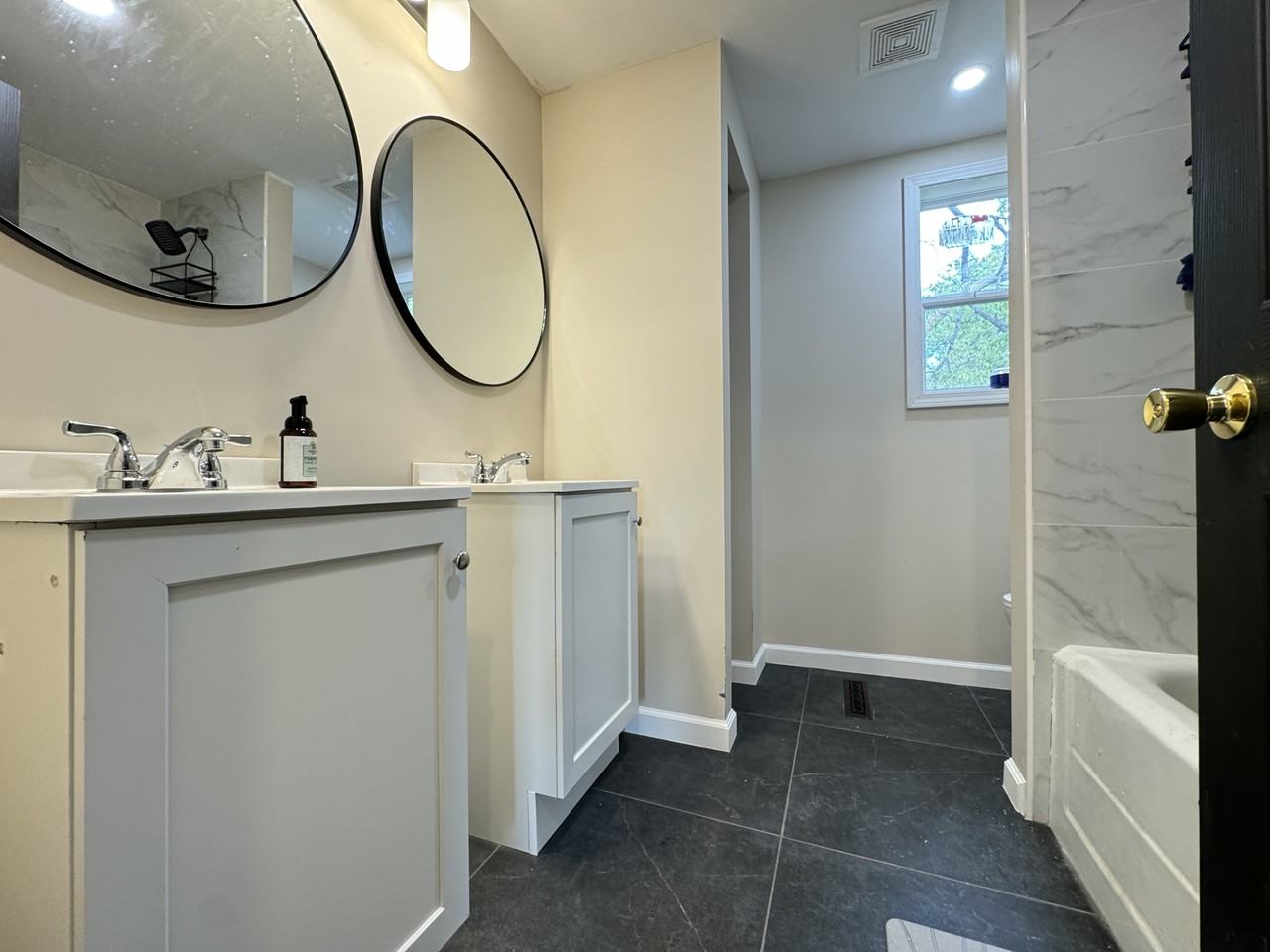 1308 3rd Ave Sw #1 - Photo 5 of 10