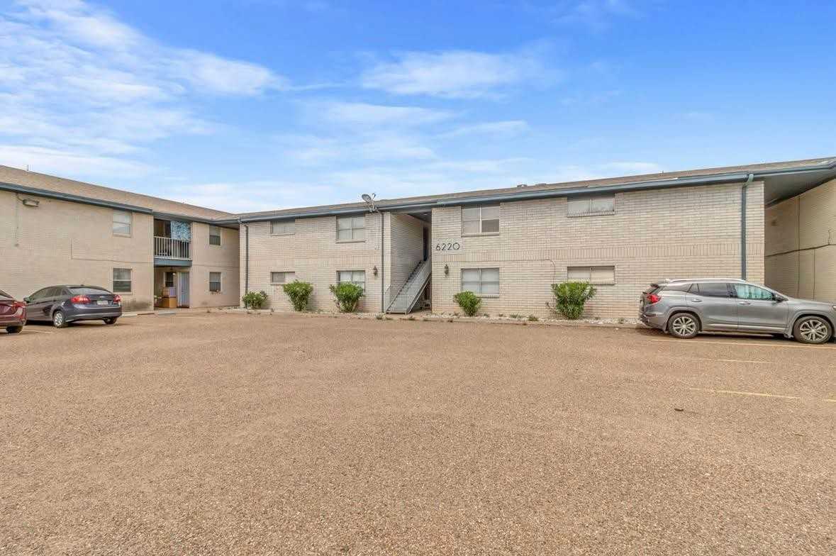 6200 North 11th Street - 45 - UA #45UA - Photo 7 of 7