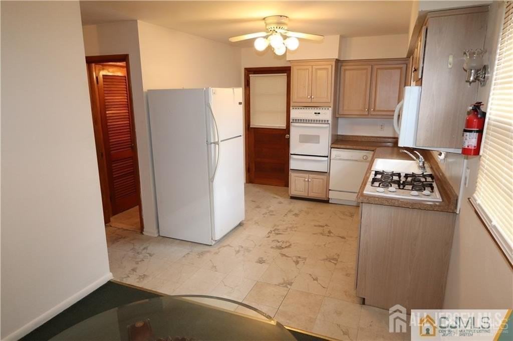 101 Stelton Rd - Photo 4 of 16