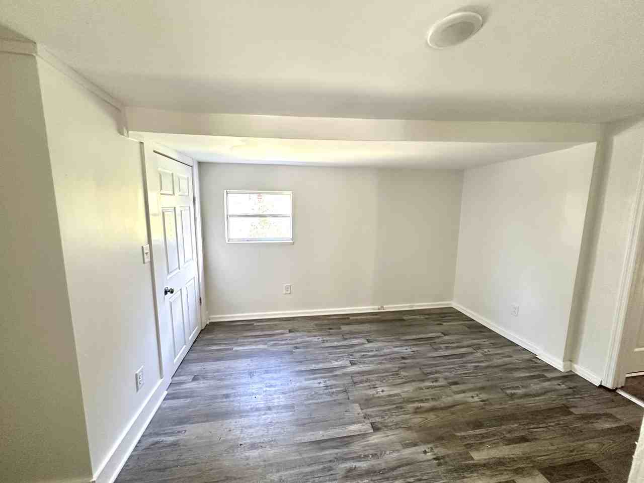 1254 Lewis Street #1 - Photo 5 of 8