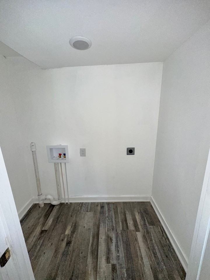 1254 Lewis Street #1 - Photo 6 of 8