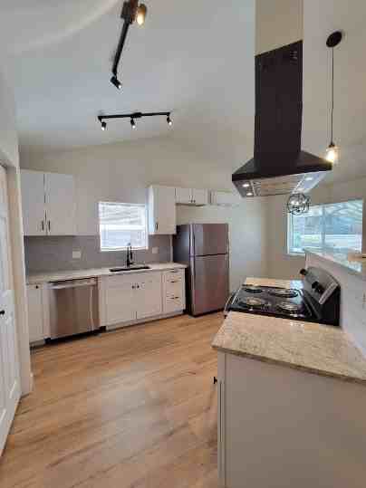 1109 South Olympia Place #D - Photo 3 of 11