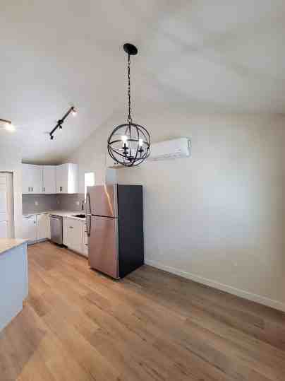 1109 South Olympia Place #D - Photo 7 of 11