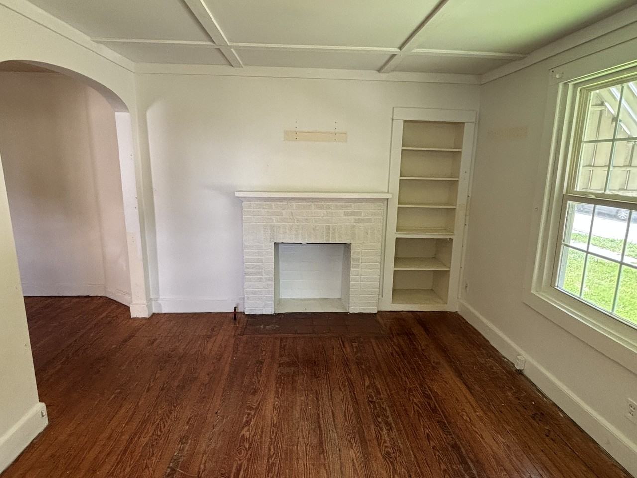 147B Center St #1 - Photo 5 of 10