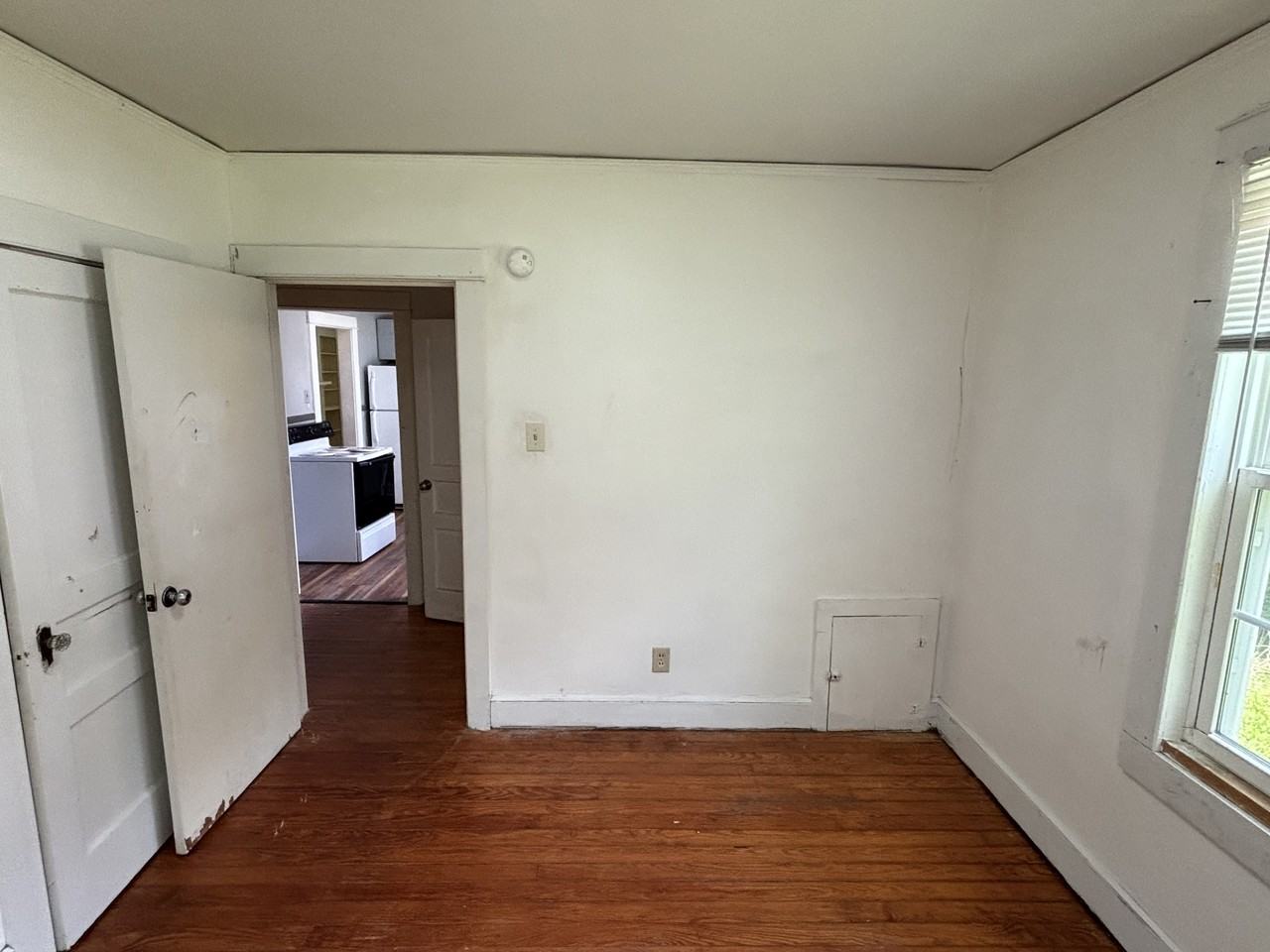 147B Center St #1 - Photo 6 of 10