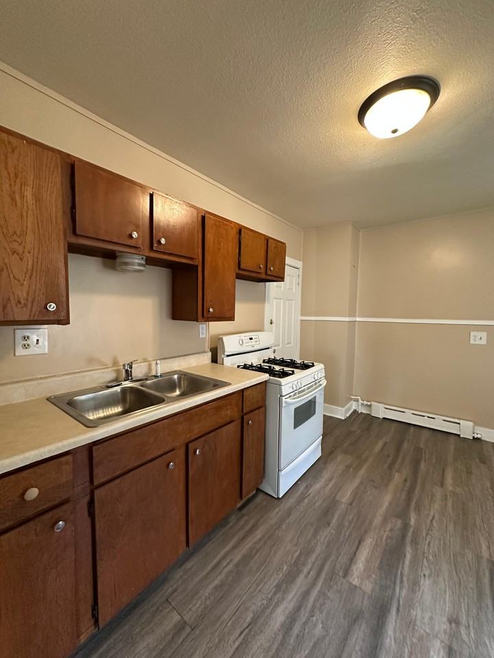 754 East Cook Avenue #2 - Photo 2 of 6