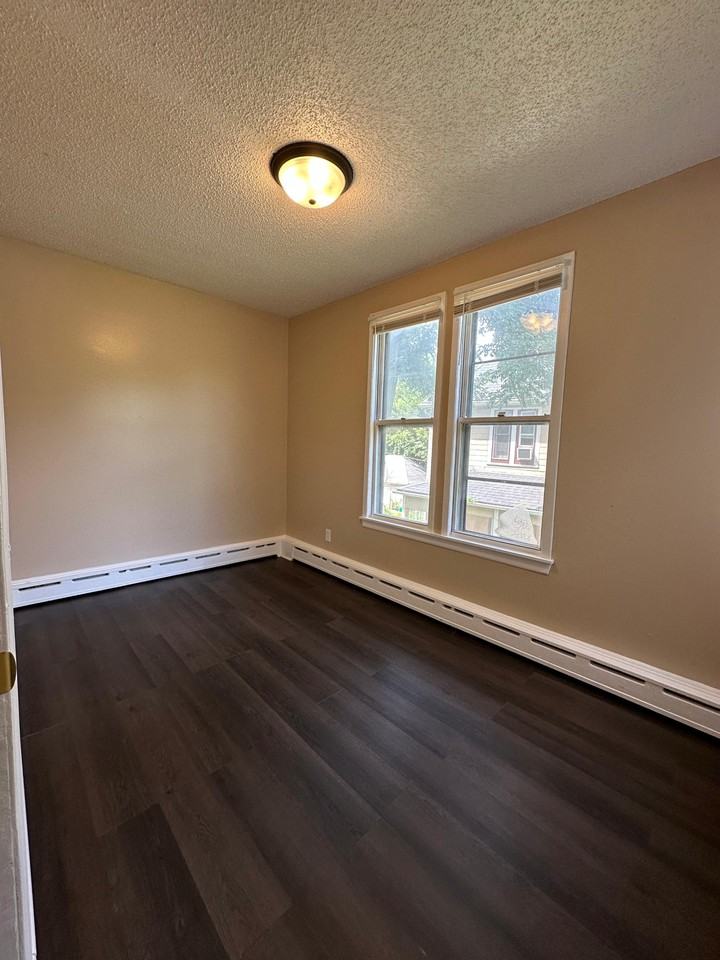 754 East Cook Avenue #2 - Photo 3 of 6