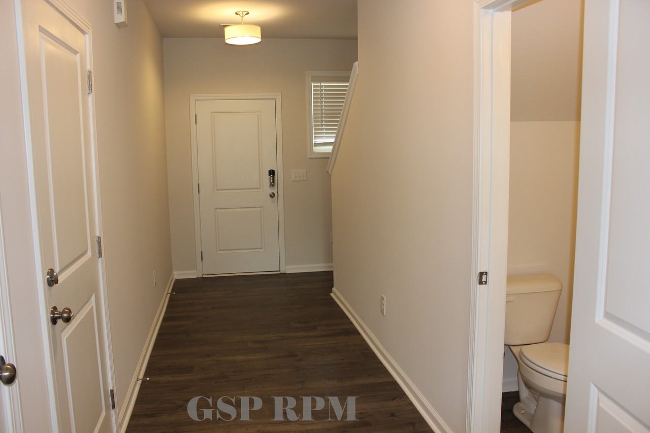 17 Apricot Ln #1 - Photo 4 of 28