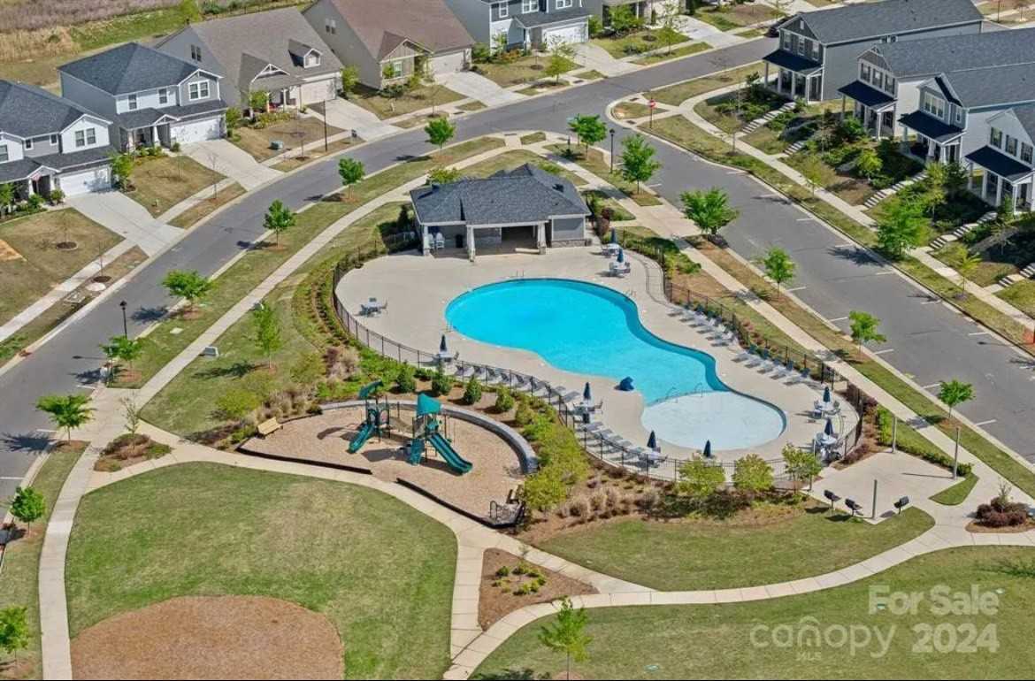 11943 South Old Statesville Road #1 - Photo 2 of 27