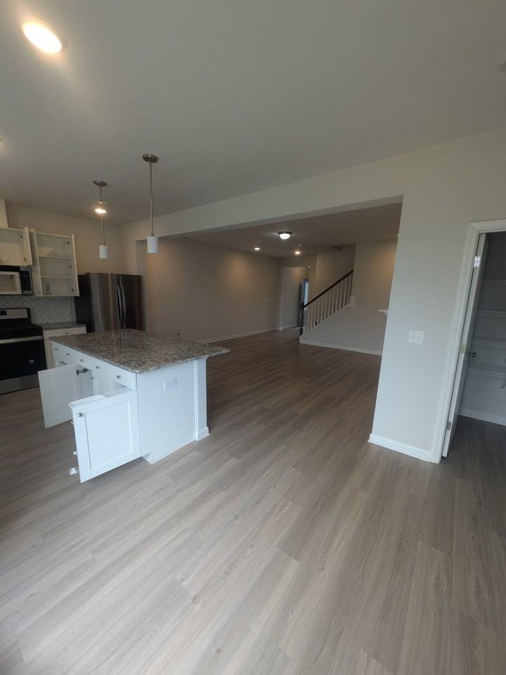 784 Amarra Dr #1 - Photo 7 of 32