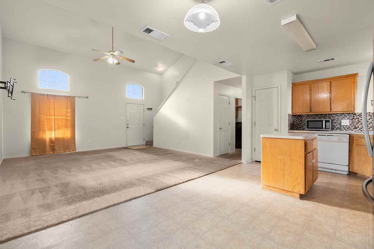 1103 Katelyn Circle #1 - Photo 3 of 16