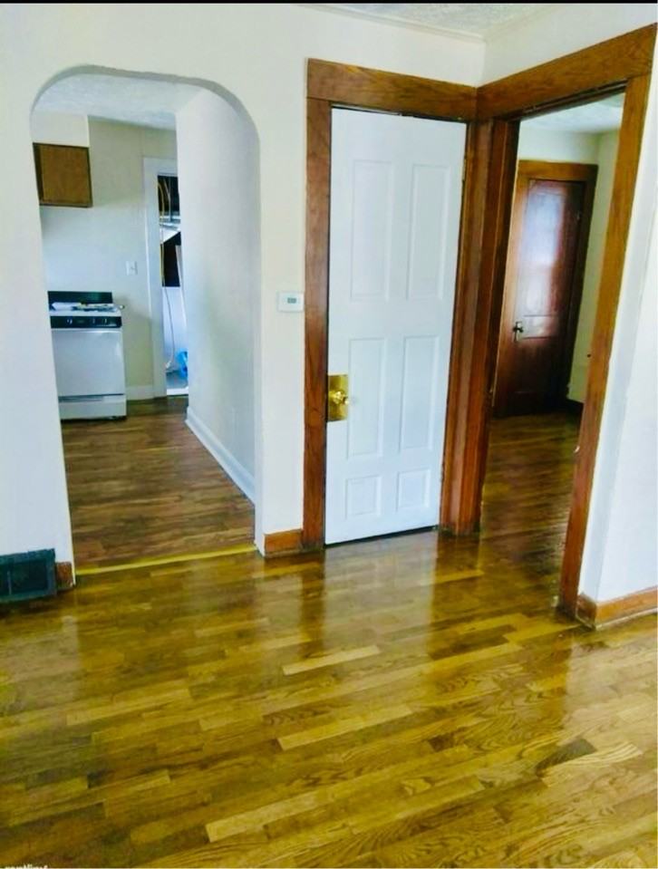 1562 North High Street #1 - Photo 3 of 7