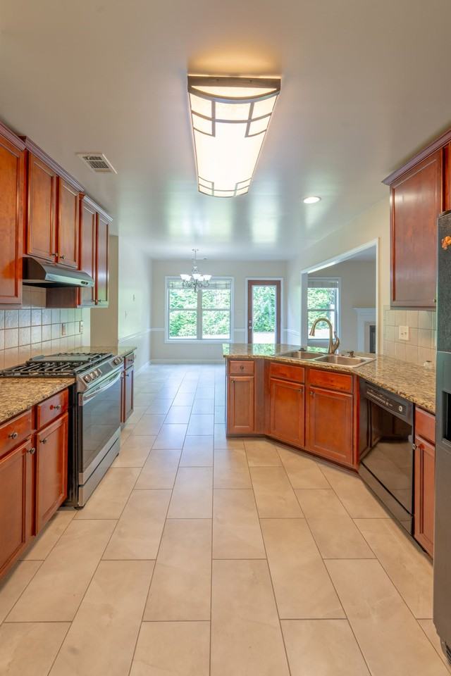 1336 Nathan Mauldin Dr #1 - Photo 4 of 17